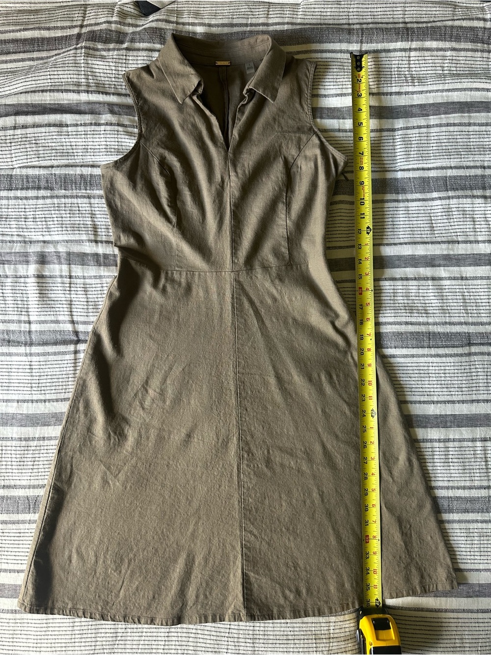 Tahari Olive Sleeveless Midi Shirt Dress - Picture 6 of 11